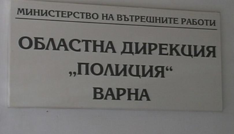 Задържаха фалшификатори на медицински документи във Варна