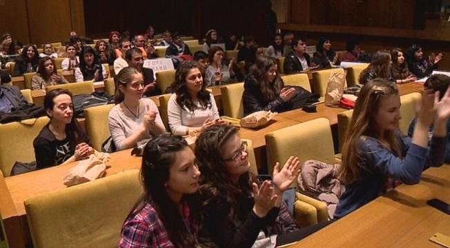 Младите възрожденци се събраха на първа национална среща