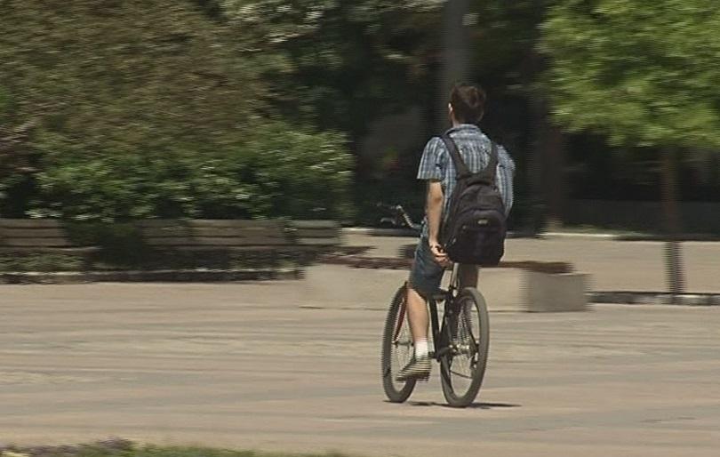 Къде трябва да се движат велосипедистите в Русе - дебатът продължава