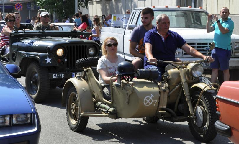 Парад на ретро автомобили завладя улиците на Видин