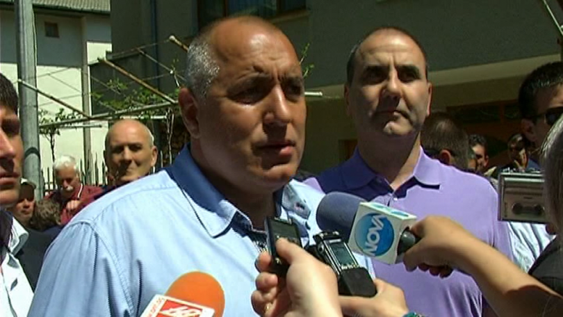 Борисов няма да иска оставката на Цветанов