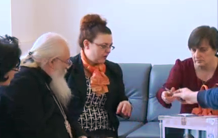 Дарение за приюта в Нови Хан