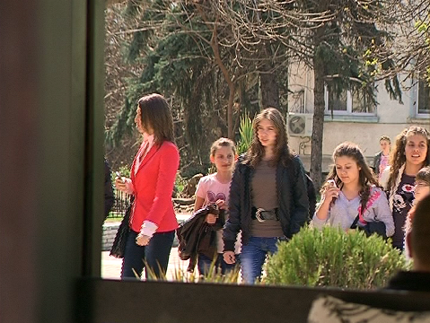 Учители от Сандански стачкуват отново