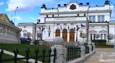 Скандал заради втория ешелон на властта