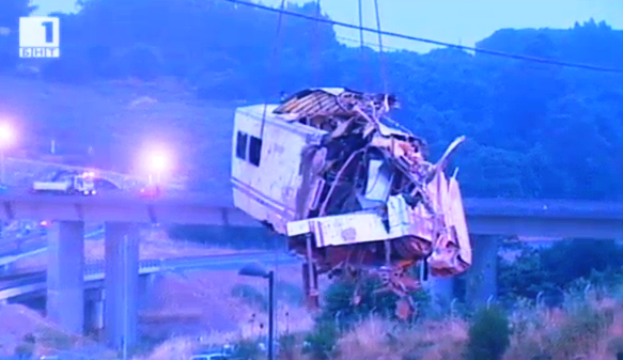 Близо 80 души загинаха при катастрофа в Испания