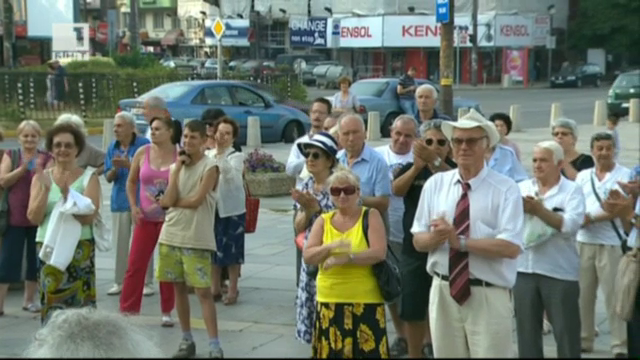 Пореден ден на контрапротест в защита на Орешарски