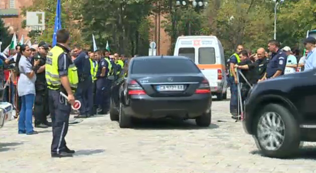 Безпрецедентни мерки за сигурност