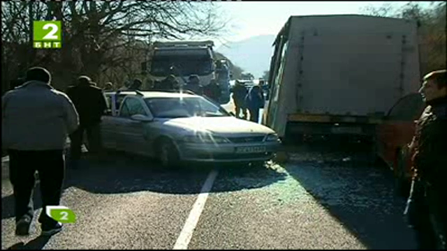 Тежък трафик преди почивните дни