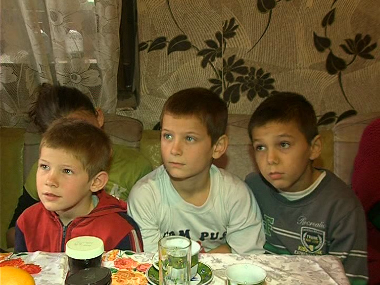 Как се гледат 13 деца