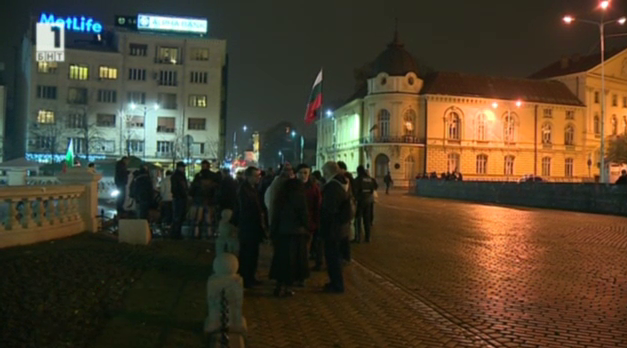 Протестът срещу правителството не отстъпва