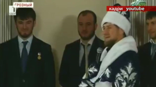 Президентът на Чечения като Дядо Мраз