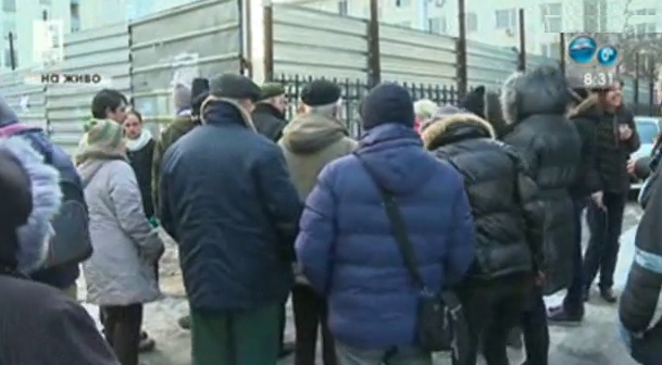 Протест срещу строеж в Слатина