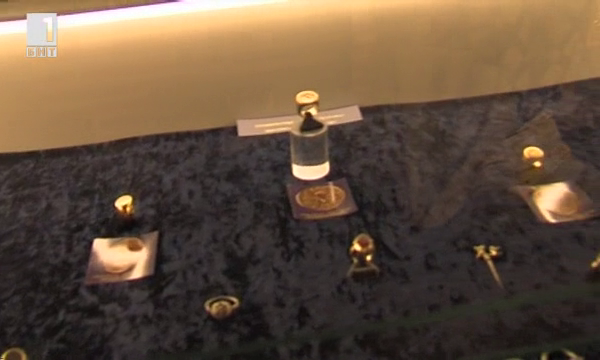 Изложба на холограми във Велико Търново