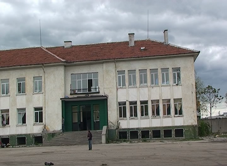 Афганистанец се самоуби в бежанския лагер в Харманли