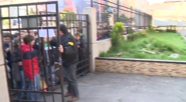 Втори изпит за седмокласници и абитуриенти