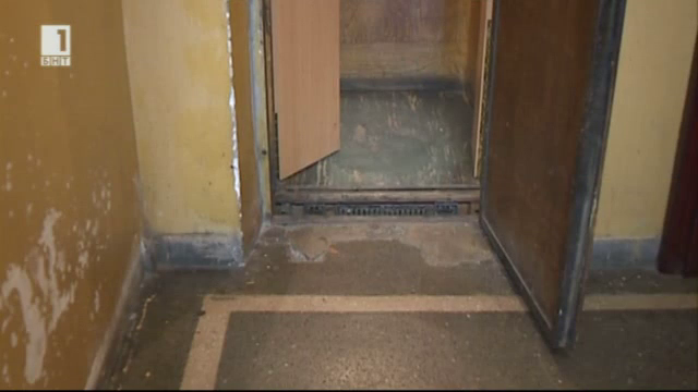 Как да проверим безопасността на асансьора