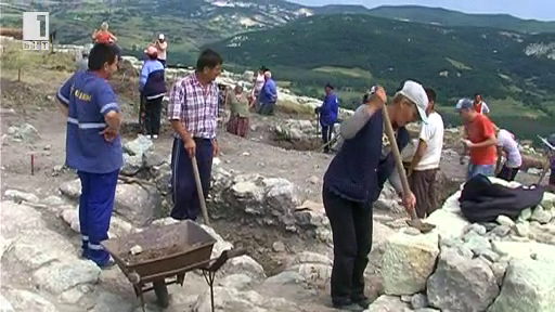 Започва проучване на прабългарските скални рисунки