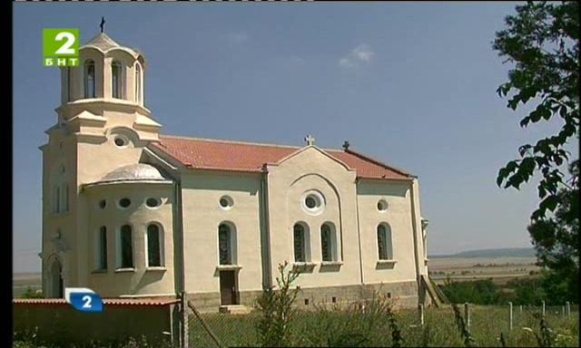 Възстановиха храма в Бързица