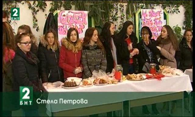 Гимназисти помагат на онкоболната майка на своя съученичка