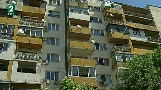 Мъж хвърли торбичка с вода върху деца във Варна