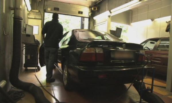 ЕП ограничава силно въглеродните емисии на автомобилите