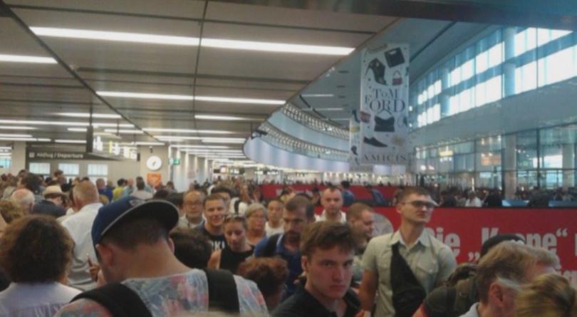 Всички полети от летище Виена са отменени