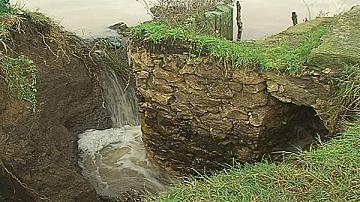 След валежите в Родопите - под вода и на тъмно