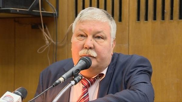 Парламентът прекрати правомощията на ген. Стоян Тонев