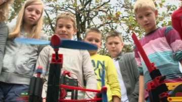 Зелена светлина: деца изобретиха електрически скутер