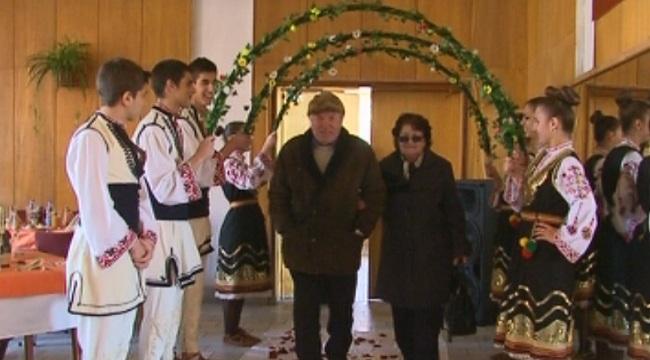 Златна сватба за 23 семейства в Пещера